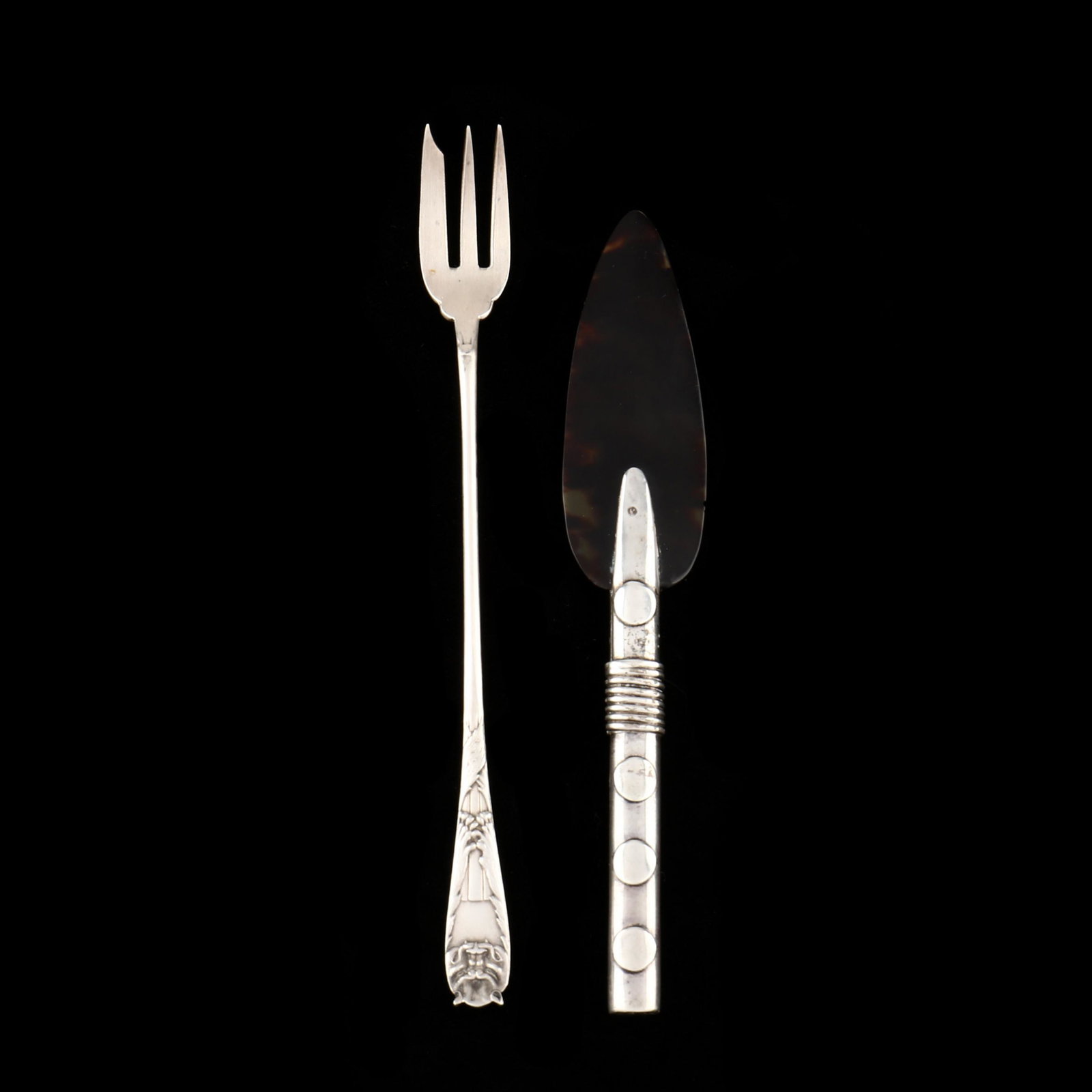 Two Sterling Silver Servers, William Spratling and: Two Sterling Silver Servers, William Spratling and Gorham the first a William Spratling server, circa 1940s, marked to end of handle, with applied circular medallions to each side of handle, polished 