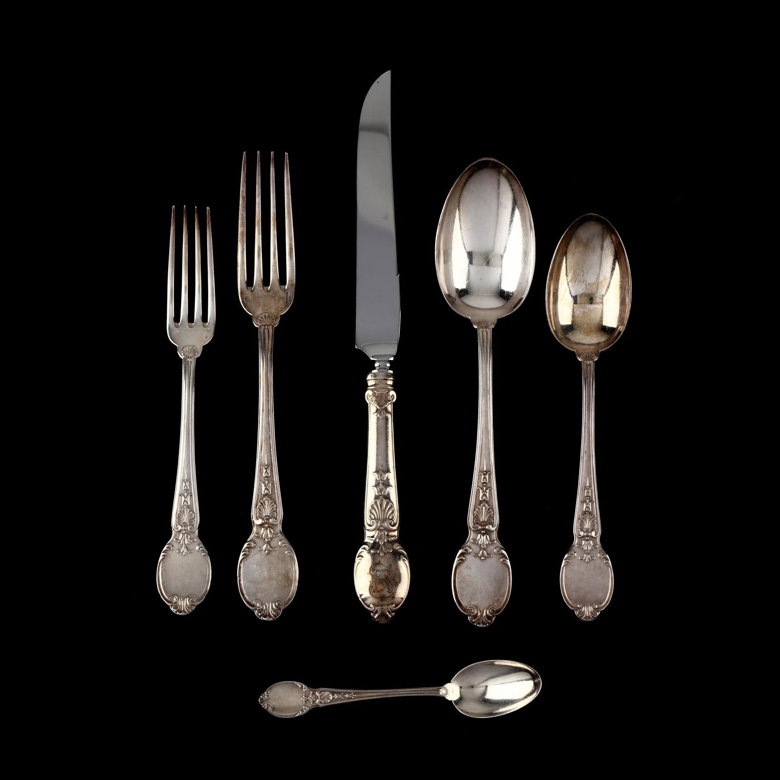 Antique Christofle Silverplate Flatware: Antique Christofle Silverplate Flatware(28) pieces, a partial set including: (7) knives (10.5 in.); (3) forks (8.5 in.); (3) spoons (8.5 in.); (6) forks (7 3/8 in.); (4) spoons (7 3/8 in.); (5) spoons