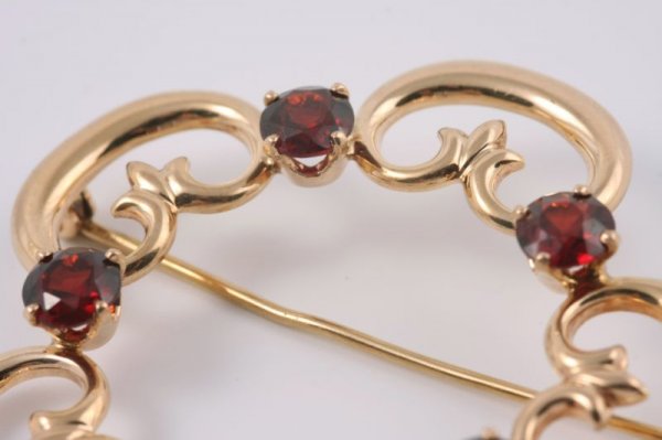 14KT Garnet Brooch and Link Bracelet, - 4