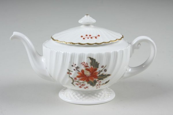 Set of Royal Worcester China, Lynbrook Pattern, - 5