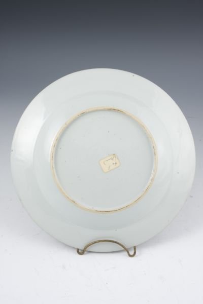 Pair of Chinese Export Porcelain Cabinet Plates, - 4