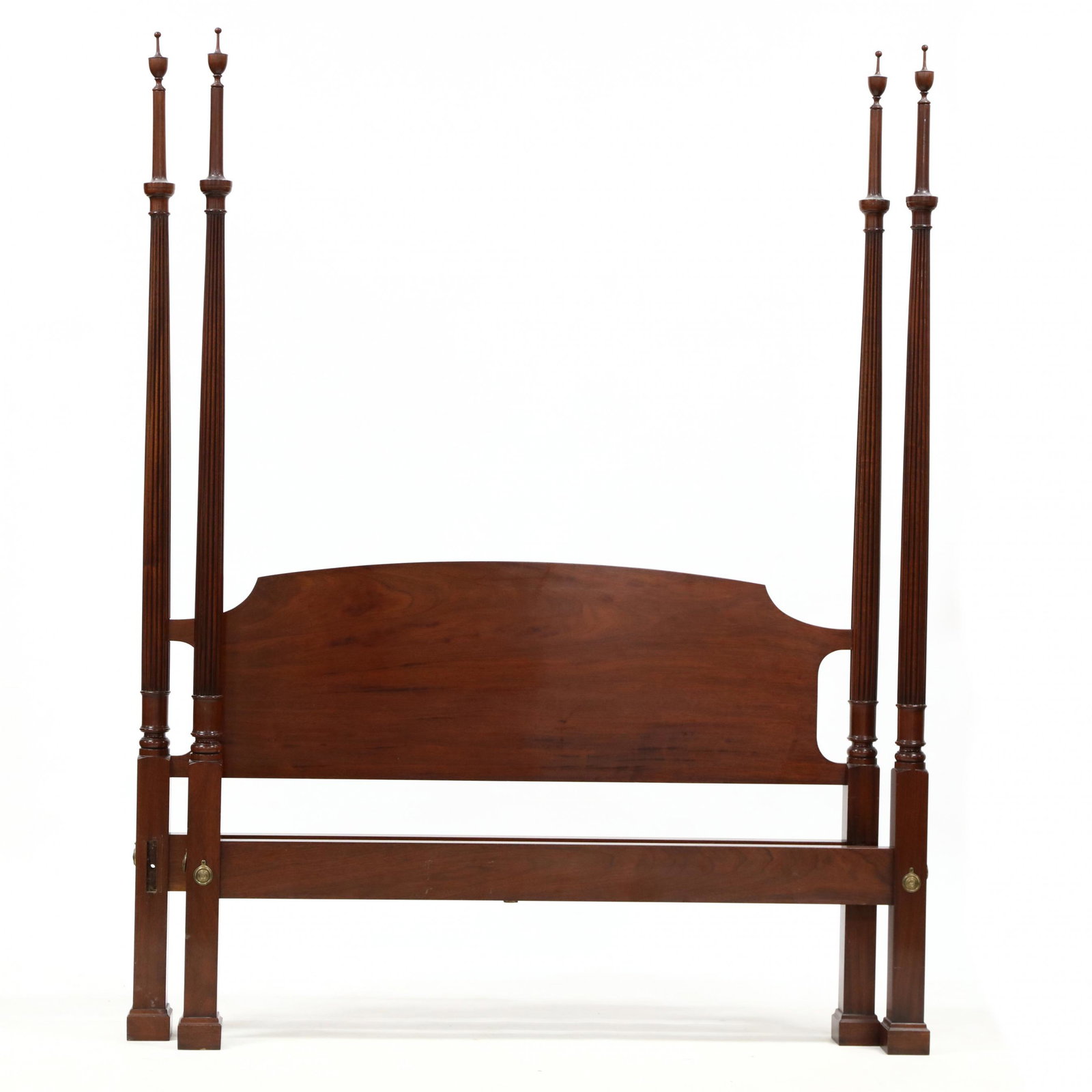 Reid Classics, Queen Size Federal Style Mahogany Tall: Reid Classics, Queen Size Federal Style Mahogany Tall Post BedMobile, Alabama, solid carved mahogany, tapered reeded posts, wood rails, with bolts, labeled. Headboard 88 x 66 in. Private Collection, R