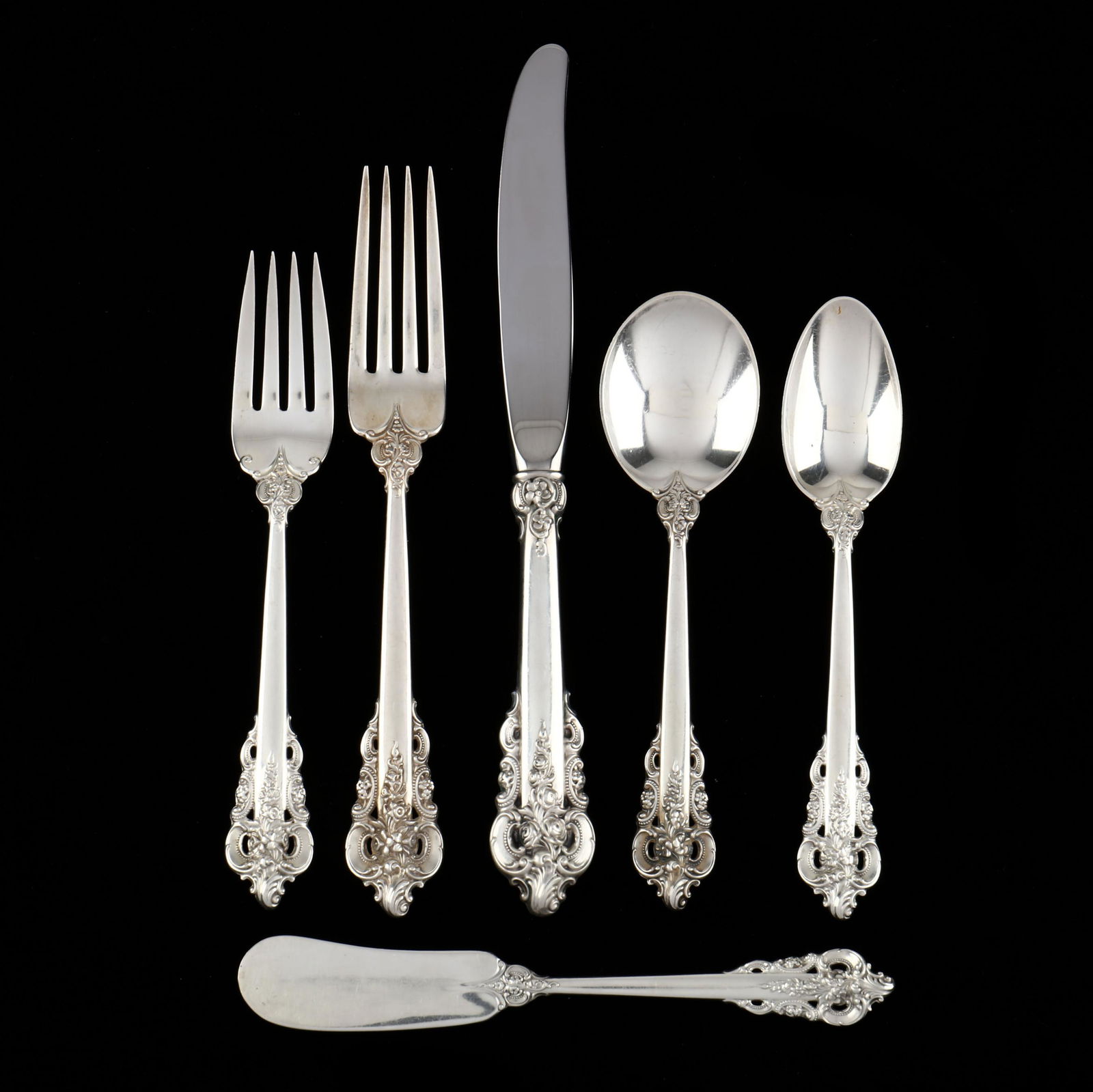 Wallace  Grande Baroque  Sterling Silver Flatware (1 of 4)