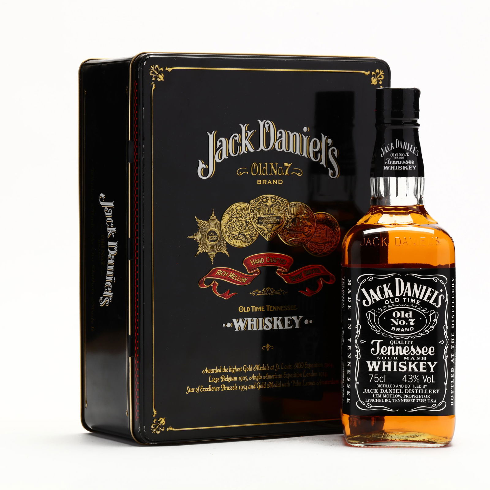 Jack Daniels Whiskey Bottle & Glasses Gift Set in Tin: Jack Daniels Whiskey Bottle & Glasses Gift Set in Tin The buyer acknowledges that he/she is acting within compliance with their state and local laws in regards to the purchase, transportation and deli