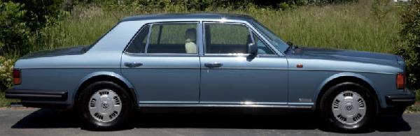 1995 Bentley Brooklands: 1995 Bentley Brooklands VIN: SCBZE02C0SCX55220, light blue, interior is cream, sedan 4 door, 6.8L V8 PFI, rear wheel drive, 27, 450 miles. Excellent vehicle with little use and well stored. Excellent 