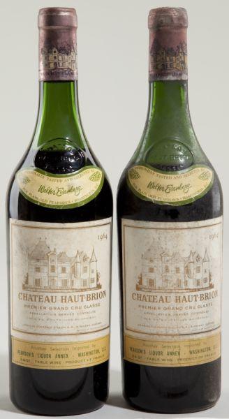 Chateau Haut-Brion: Chateau Haut-Brion - Vintage 1964 Graves 1hs, 1htms, 2scc, 1cc, 1ssos "Haut-Brion's 1964 is fully mature as evidenced by the amber edge to its color, and has a splendidly rich, earthy, tobacco-and-min