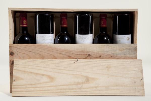 Chateau Chauvin: Chateau Chauvin - Vintage 2000 Saint-Émilion good condition, owc "A superb wine,... Multi-layered, full-bodied, dense, concentrated, and pure, with sweet tannin and superb length, this future classic