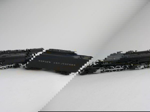 MTH #20-3072-1 Norfolk & Western Y6b Diecast Steam: MTH #20-3072-1 Norfolk & Western Y6b Diecast Steam Engine & Tender No Box