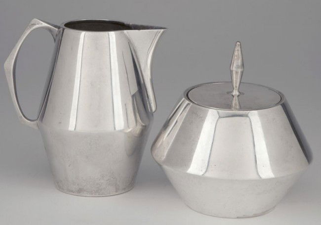 Gio Ponti Reed & Barton Sterling "Diamond" Set: Gio Ponti Reed & Barton Sterling "Diamond" Set consisting of a cream pitcher (4.5 in.) and a lidded sugar bowl (4.25 in.), both articles marked "Reed & Barton/ Sterling / 440/ The Diamond" on the unde