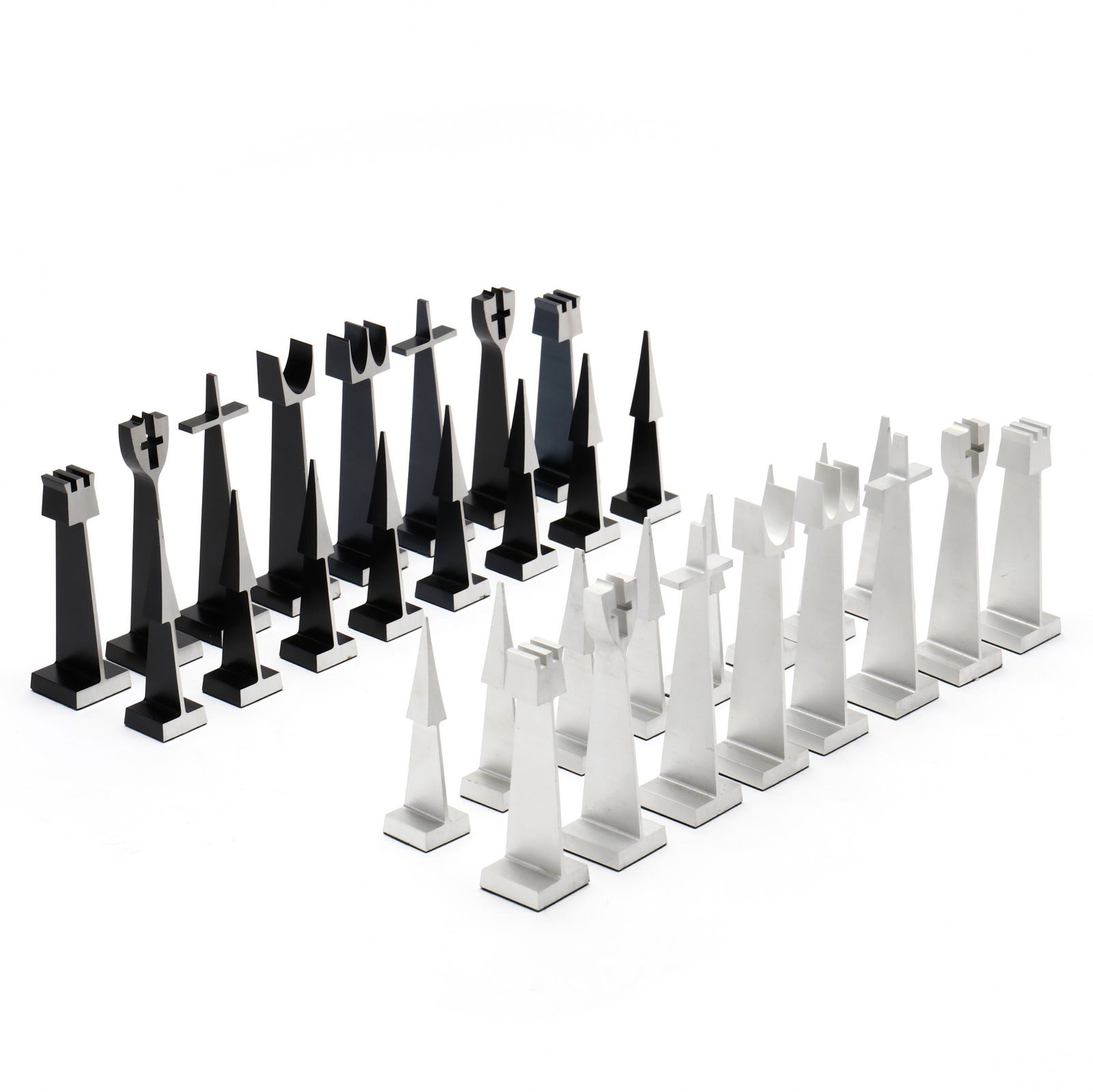 Austin Cox (American), Mid-Century Chess Set (1 of 8)