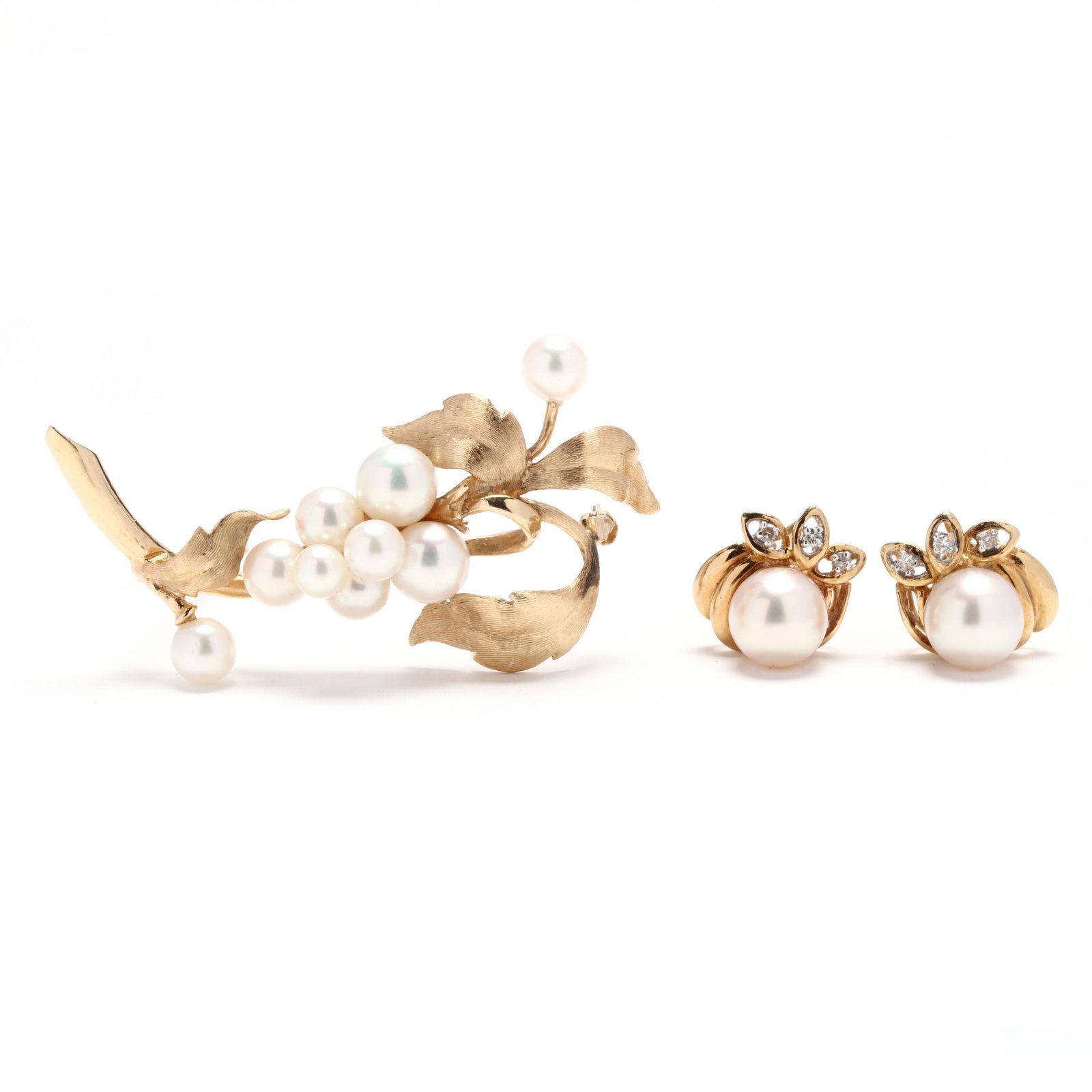 Two Pearl Jewelry Items (1 of 5)