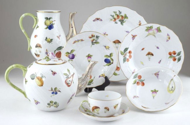 Herend "Market Garden" Set: Herend "Market Garden" Set (43) pieces including: teapot, coffee pot, (12) dinner plates, (4) salad plates, (7) bread and butter plates, (9) bowls, (7) berry bowls, and (2) tea cups. Fine white porcel