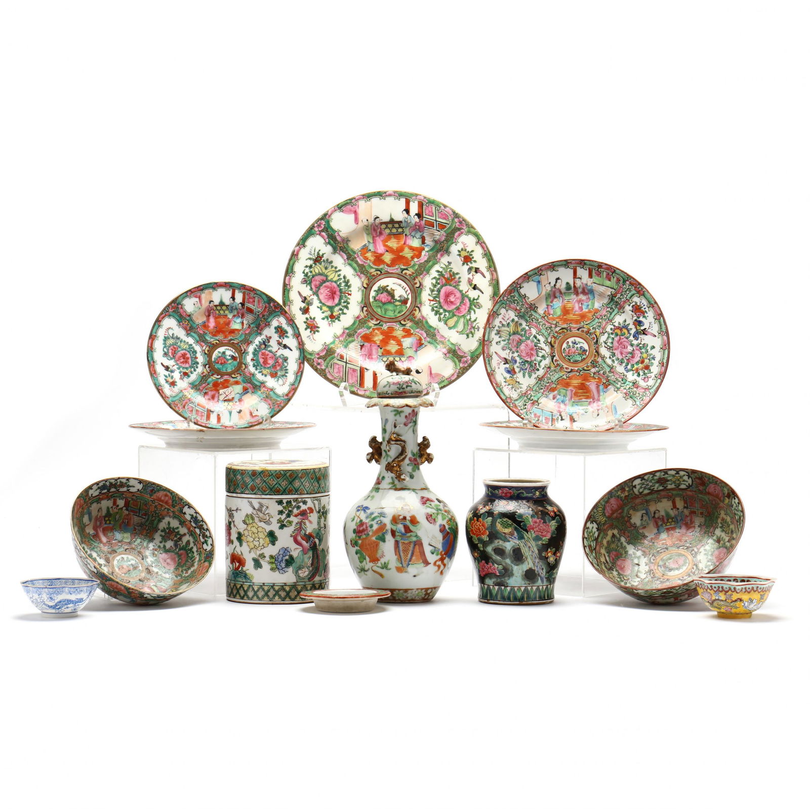 A Collection of Asian Porcelain Tableware (1 of 10)