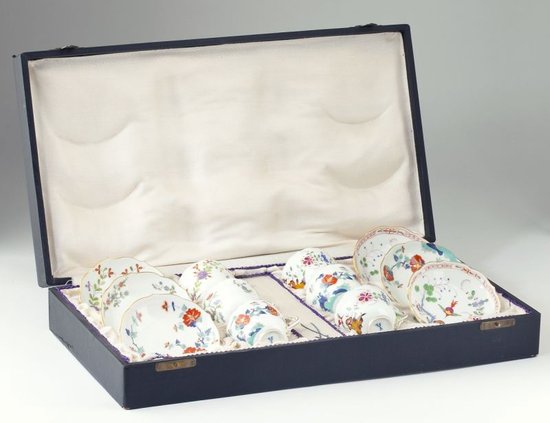 Six Meissen "Indian Flower" Cups and Saucers: Six Meissen "Indian Flower" Cups and Saucersprobably late 19th century, variation set of "Indianische Blumen" in original presentation box; with Meissen mark of blue crossed swords with pommel.cups 2.