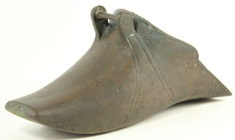 Persian Stirrup Sabot: Persian Stirrup Sabot 16th century, cast bronze. 10 in.