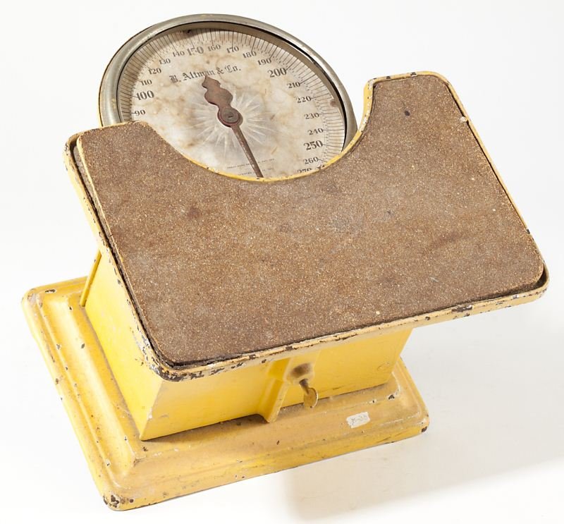 Vintage Scales by B. Altman & Co.: Vintage Scales by B. Altman & Co. patented July 10, 1917, yellow painted body. 8.25 in.
