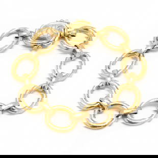 Gold Link Bracelet with Bee Motif Clasp, Elizabeth Locke: Gold Link Bracelet with Bee Motif Clasp, Elizabeth Lockebracelet comprised of hand hammered oval gold links joined with rounded bar links and completed with a cushion shape "Fat Bee" motif clasp, stam