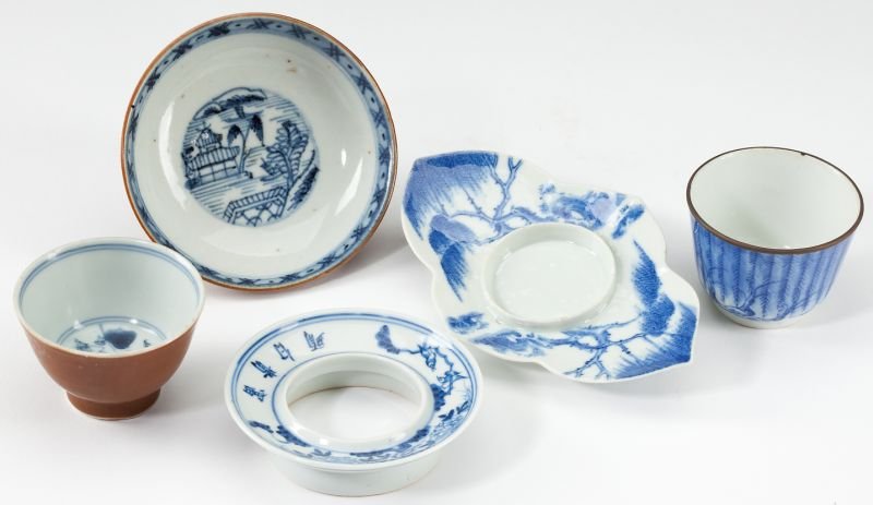 Chinese Blue & White Porcelain Tea Wares: Chinese Blue & White Porcelain Tea Wares the first a tea bowl and saucer, possibly "Bleu de Hue" for the Vietnamese market, the lotus form saucer decorated with a willow tree in a landscape, the tea b