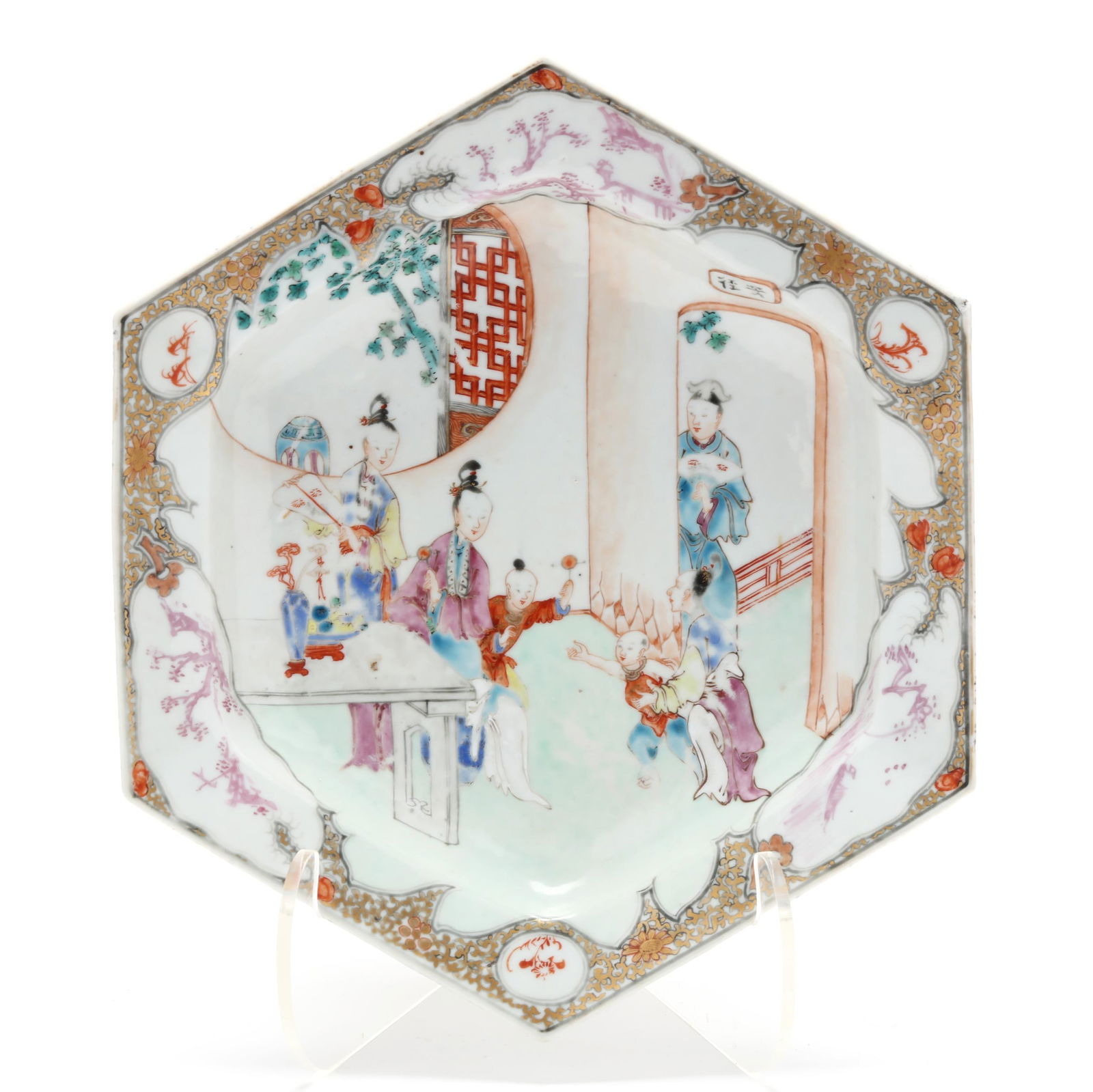 A Chinese Export Porcelain Hexagonal Shaped Dish (1 of 2)