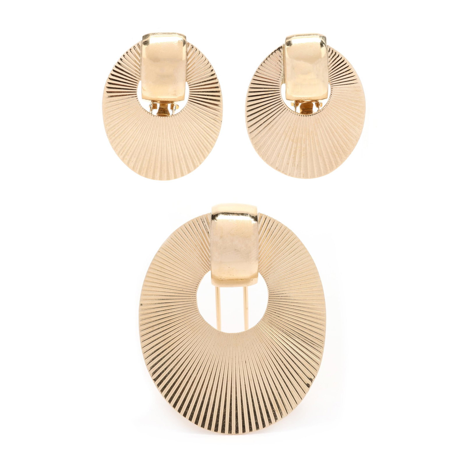 Retro Gold Suite: Retro Gold Suiteto include a brooch of oval form with sunburst line engraving and a high polish gold bar surmount, completed with a hinged double pin stem and stamped 14K (2.25 x 1.75 in.); earrings e