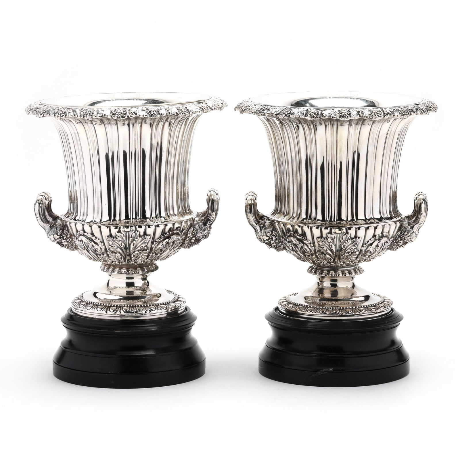 A Pair of Sheffield Silver-Plated Champagne Urns, Mark of T & J Creswick (1 of 8)