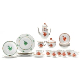 Herend Chinese Bouquet Tableware in Rust and Green, (23) Pieces