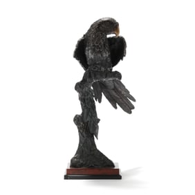 Lifesize Decorative Bronze Model of a Parrot