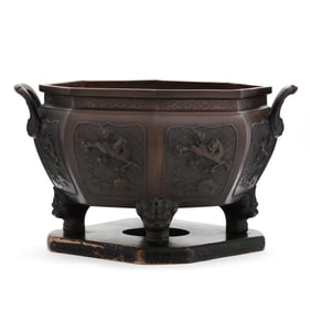 A Japanese Bronze Jardiniere