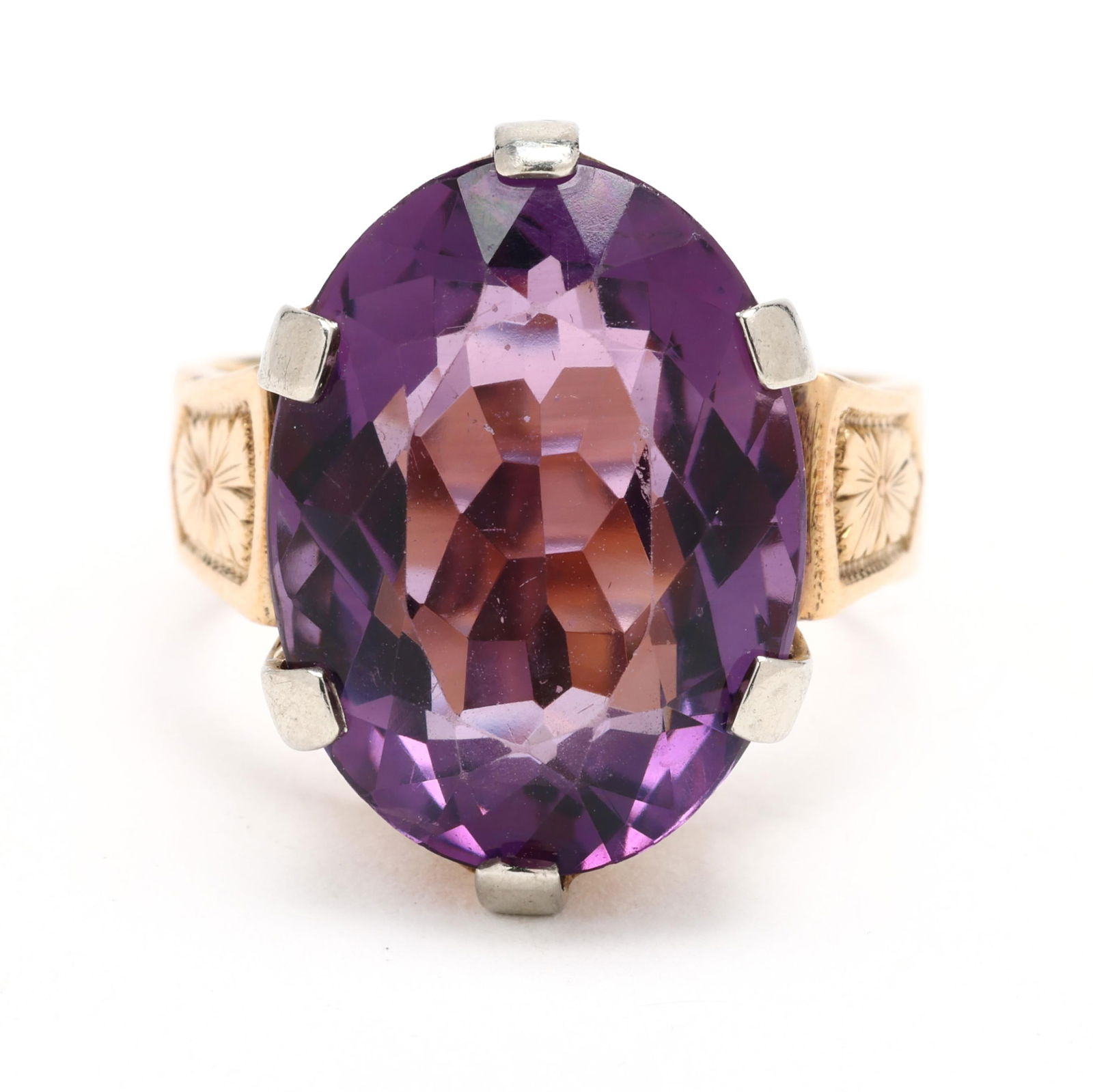 Vintage Gold and Amethyst Ring (1 of 5)