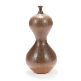 Donna Craven (Seagrove, NC), Large Double Gourd Floor Vase