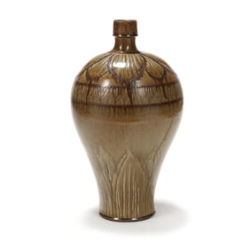 Daniel Johnston (Seagrove, NC), Large Petal Decorated Floor Vase