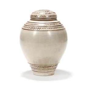 Daniel Johnston (Seagrove, NC), Large Covered Urn