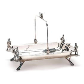 Silver-Plated Cake Basket with Soldiers and Hunt Motifs (1 of 8)