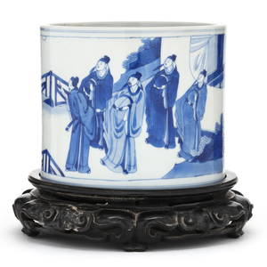 A Chinese Blue and White Porcelain Brush Pot with Officials