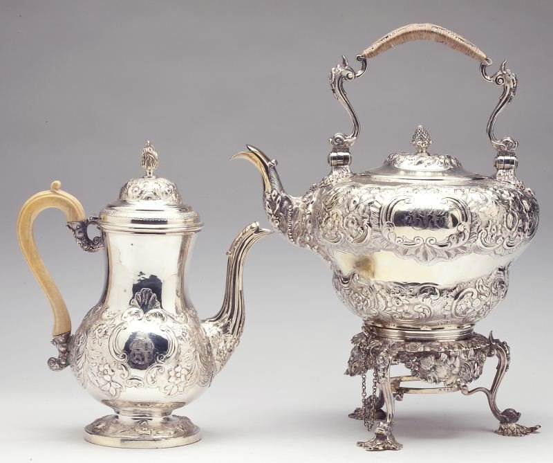 George III Silver Kettle on Stand & Coffee Pot: George III Silver Kettle on Stand & Coffee Pot the kettle with London (1787) hallmarks and "IW" sponsor's mark, the double gourd form body profusely hand-chased with floral motifs, the swing handle wi