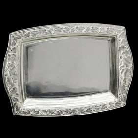 Lalique, Chene Glass Platter