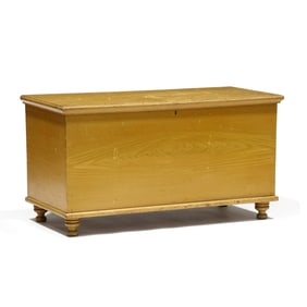 Mid-Atlantic Faux Grain Painted Blanket Chest