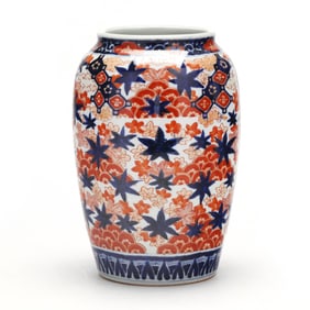 A Japanese Imari Porcelain Vase with Maple Leaves
