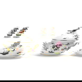 Herend, Three Pieces of  Rothschild Bird  Porcelain Servingware: Herend, Three Pieces of Rothschild Bird Porcelain ServingwareHungary, hand-painted and gilt porcelain, to include a #25 lidded bean pot (6 1/4 x 8 in.); a #75 lidded muffin dish (3 3/4 x 8 in.); and a