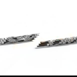Limited Edition Parker Sterling Silver Snake Fountain Pen: Limited Edition Parker Sterling Silver Snake Fountain Penhallmarks of London (1997), no. 4793, pen with 18K gold nib, sterling silver trim and snake wrapped barrel and cap, and green emerald eyes; mar