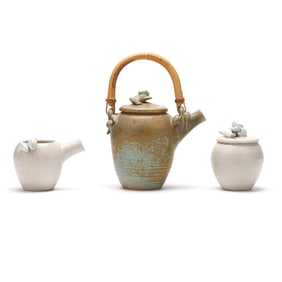 Tom Suomalainen (NC, b.1939), Three Piece Assembled Tea Set