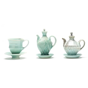 Leah Leitson (Asheville, NC), Assembled Porcelain Tea Set