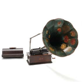 Edison Home Phonograph for Cylinder Recordings