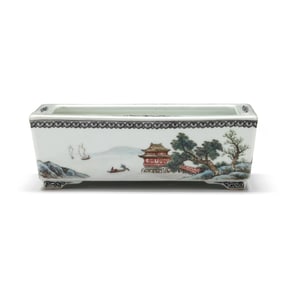 A Chinese Porcelain Rectangular Jardiniere Planter with Landscape