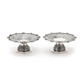 A Pair of Chinese Silver Tazzas, Mark of Hung Chong