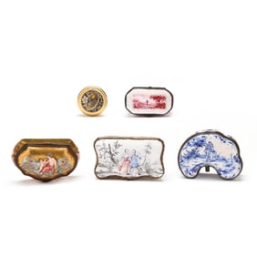 Five Continental Pill and Snuff Boxes, including 18th century