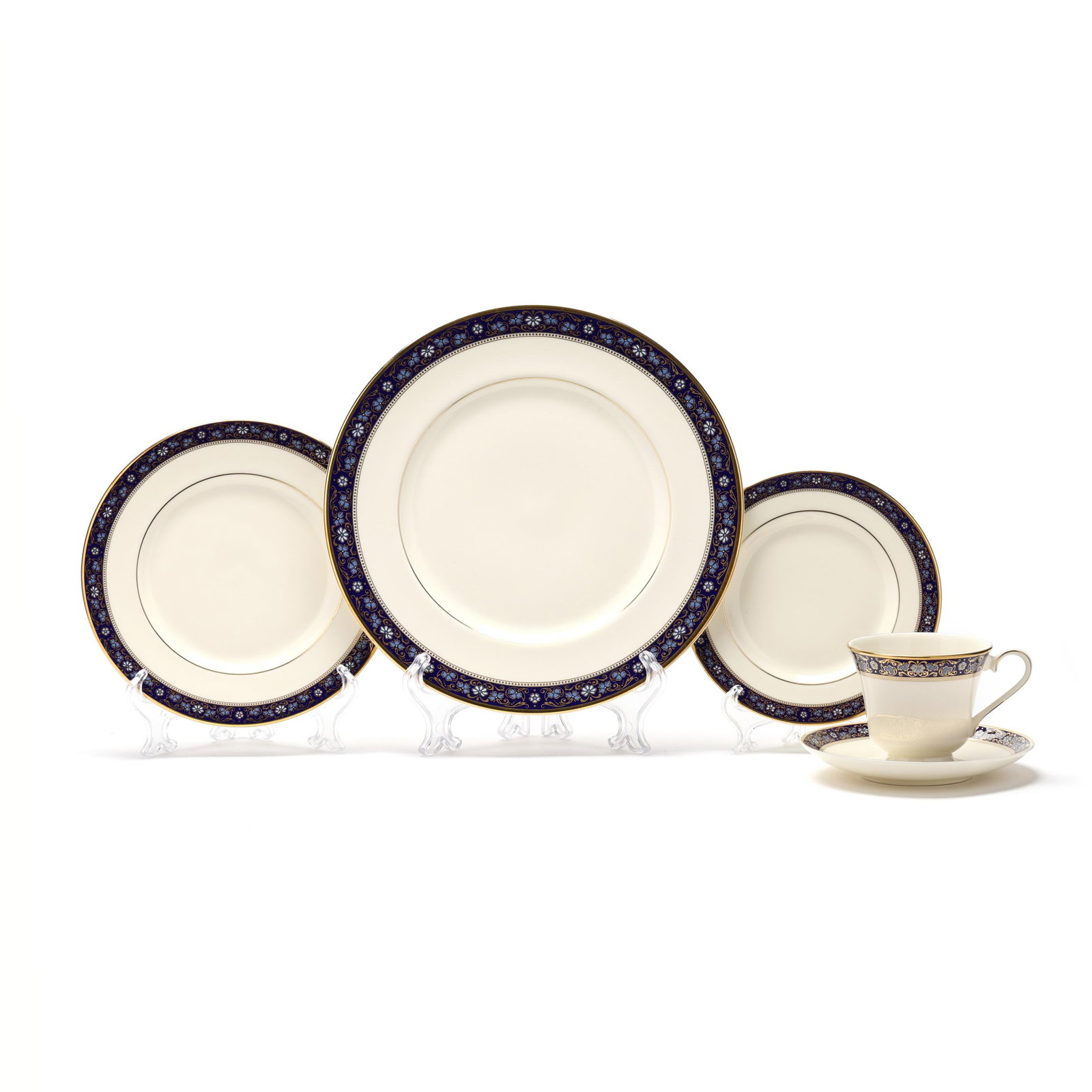 Minton Edinburgh Dark Blue China Service for Twelve: Minton Edinburgh Dark Blue China Service for Twelve(60) pieces, England, 1986-1992, to include (12) dinner plates (10 3/4 in.); (12) salad plates (8 in.); (12) bread and butter plates (6 5/8 in.); (12
