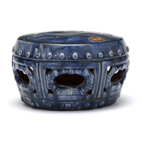 A Chinese Blue Glazed Pottery Stand