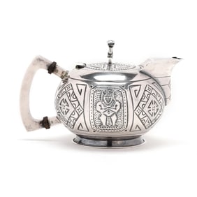 Vintage .900 Silver Teapot, Mark of R. Suiza