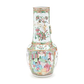 A Chinese Export Rose Medallion Porcelain Vase